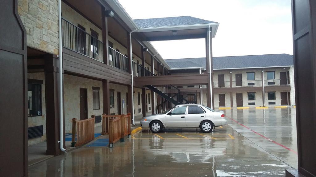 Lux Inn And Suites Three Rivers Luaran gambar