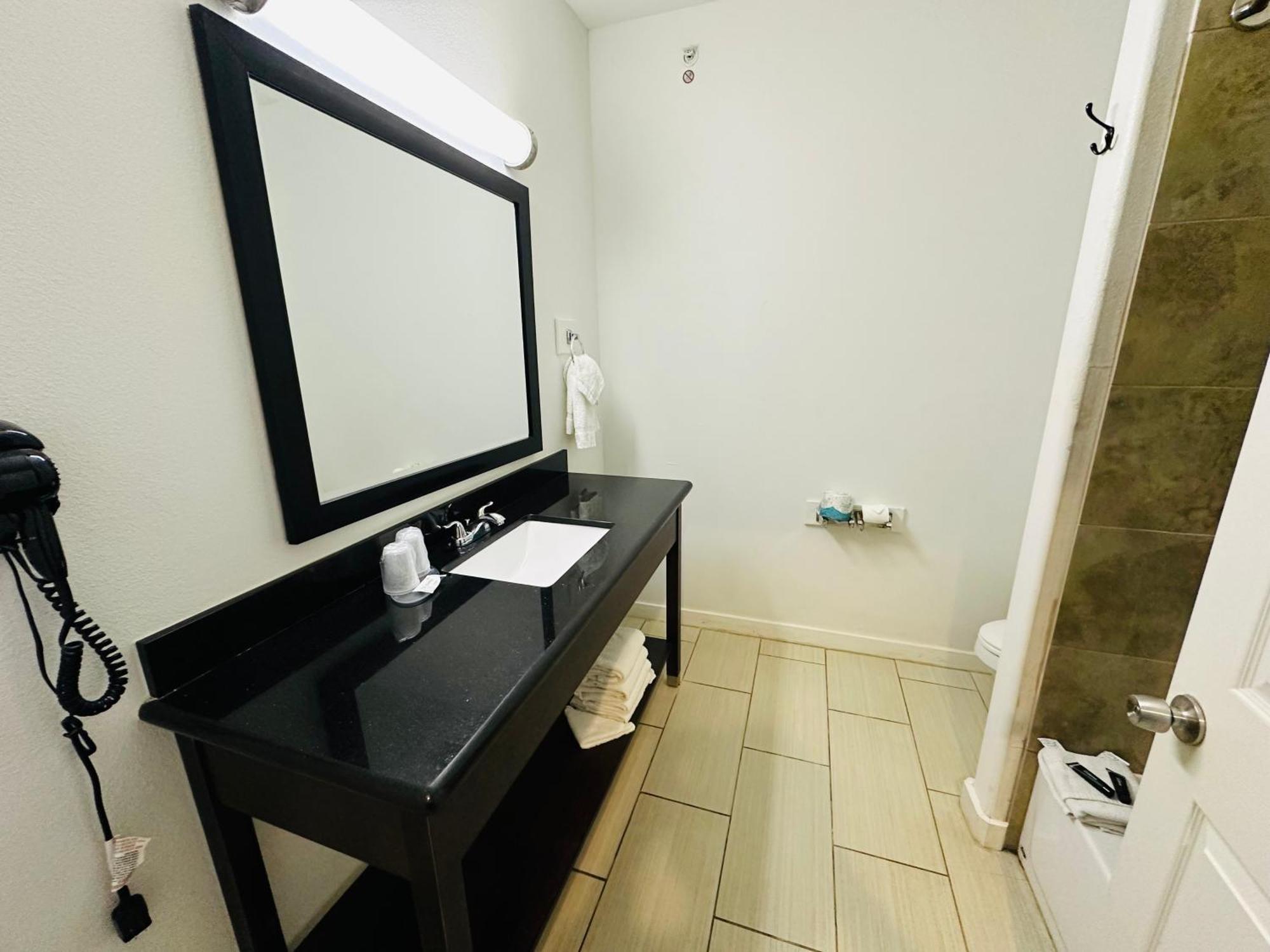 Lux Inn And Suites Three Rivers Luaran gambar
