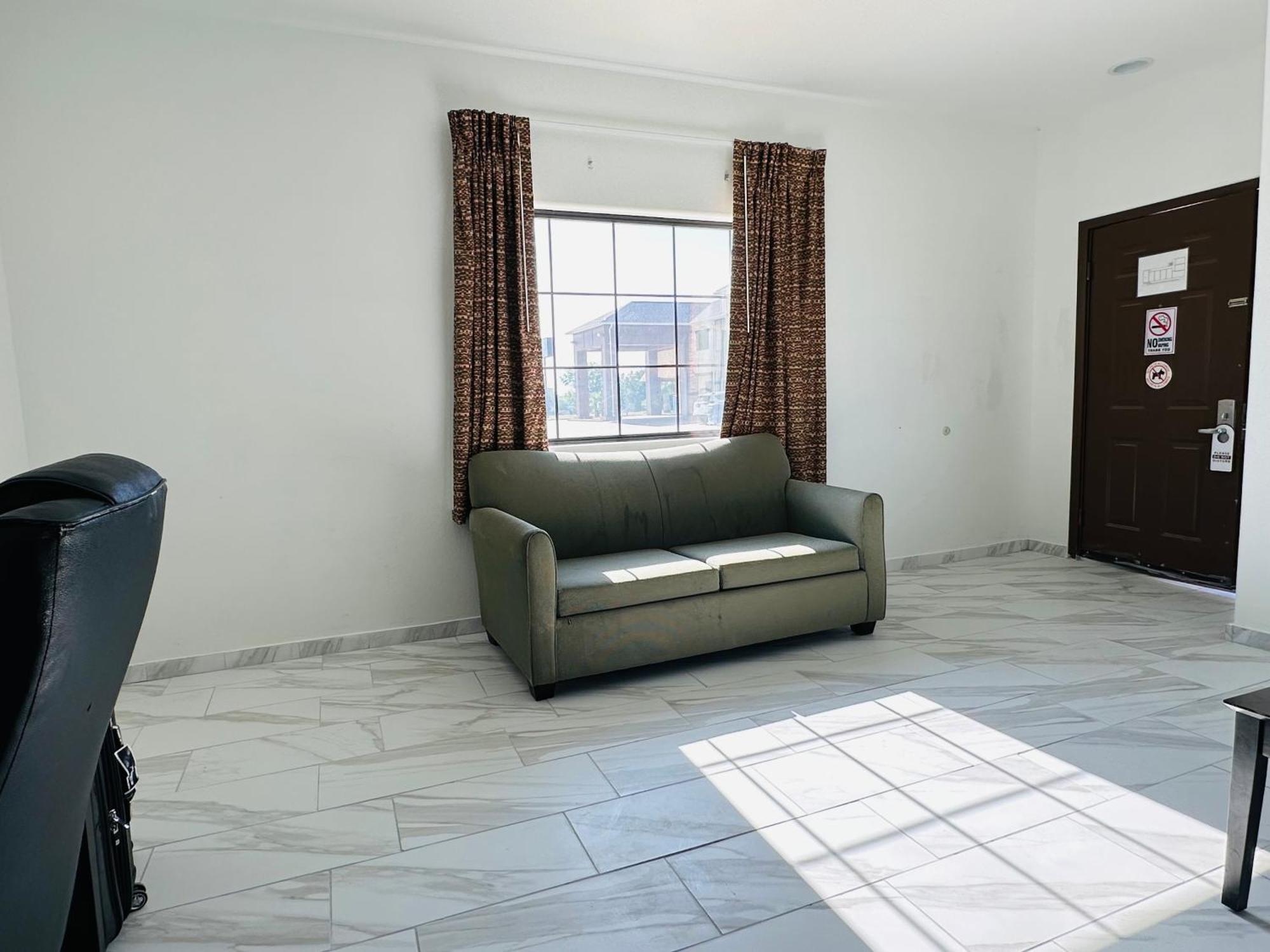 Lux Inn And Suites Three Rivers Luaran gambar