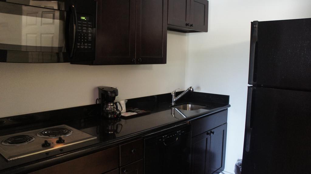 Lux Inn And Suites Three Rivers Bilik gambar