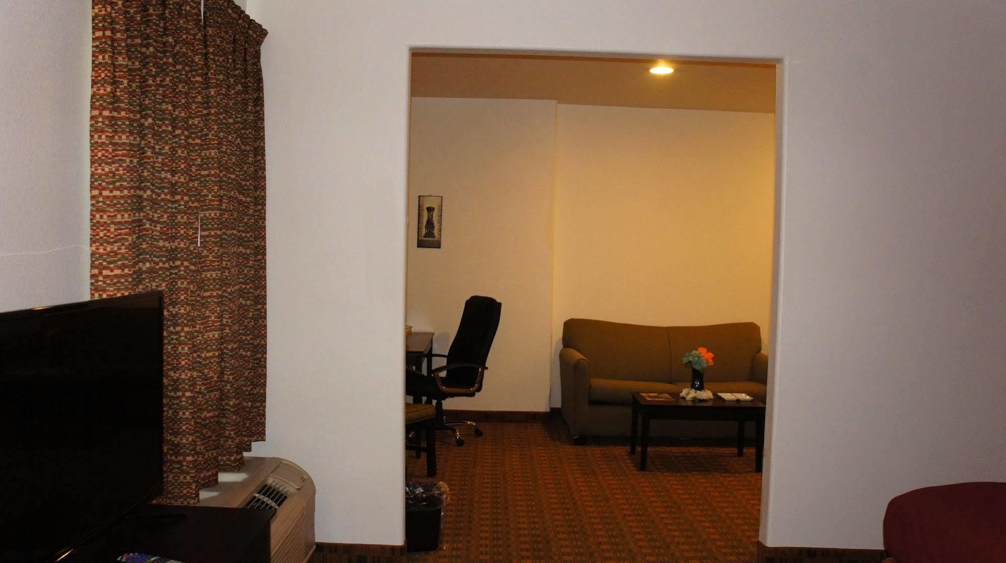 Lux Inn And Suites Three Rivers Luaran gambar