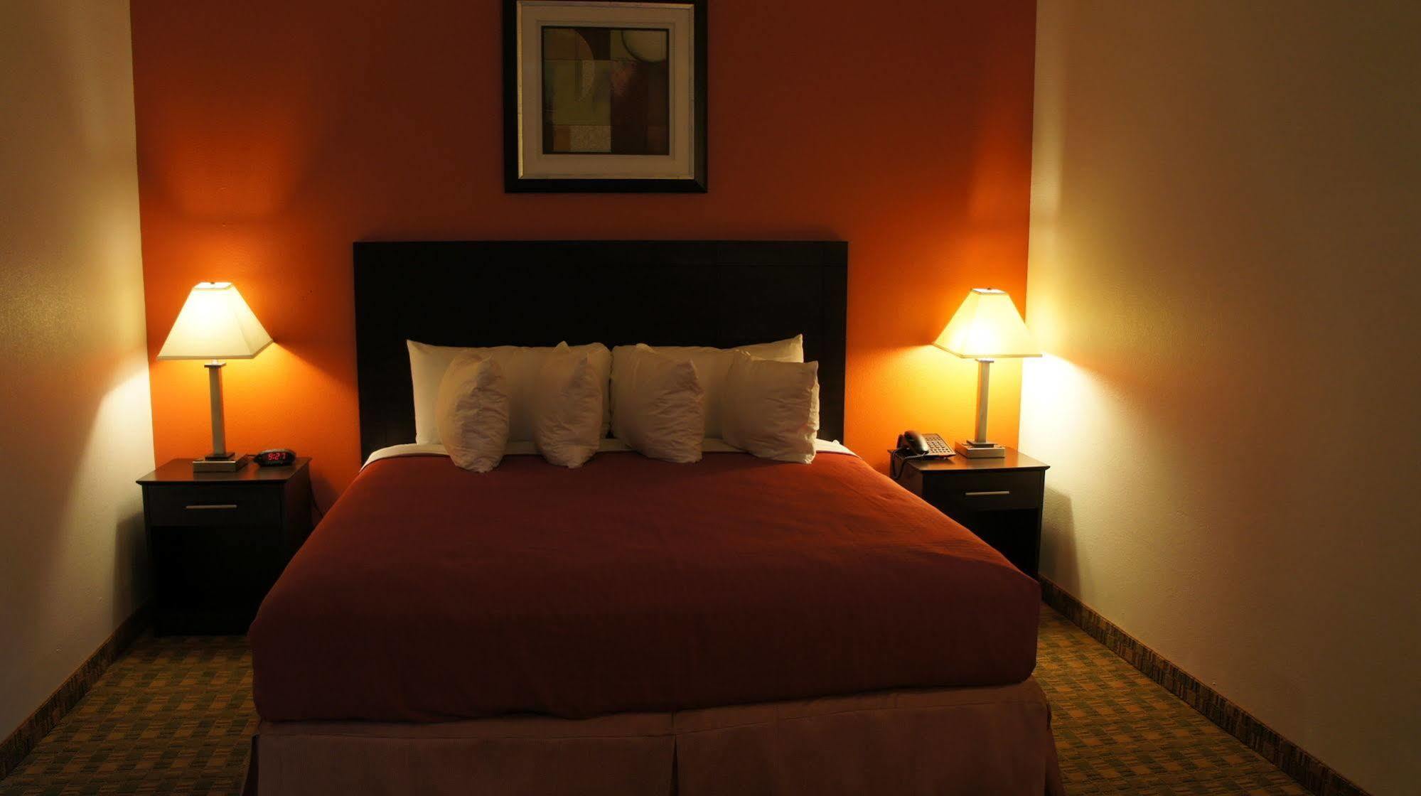 Lux Inn And Suites Three Rivers Luaran gambar