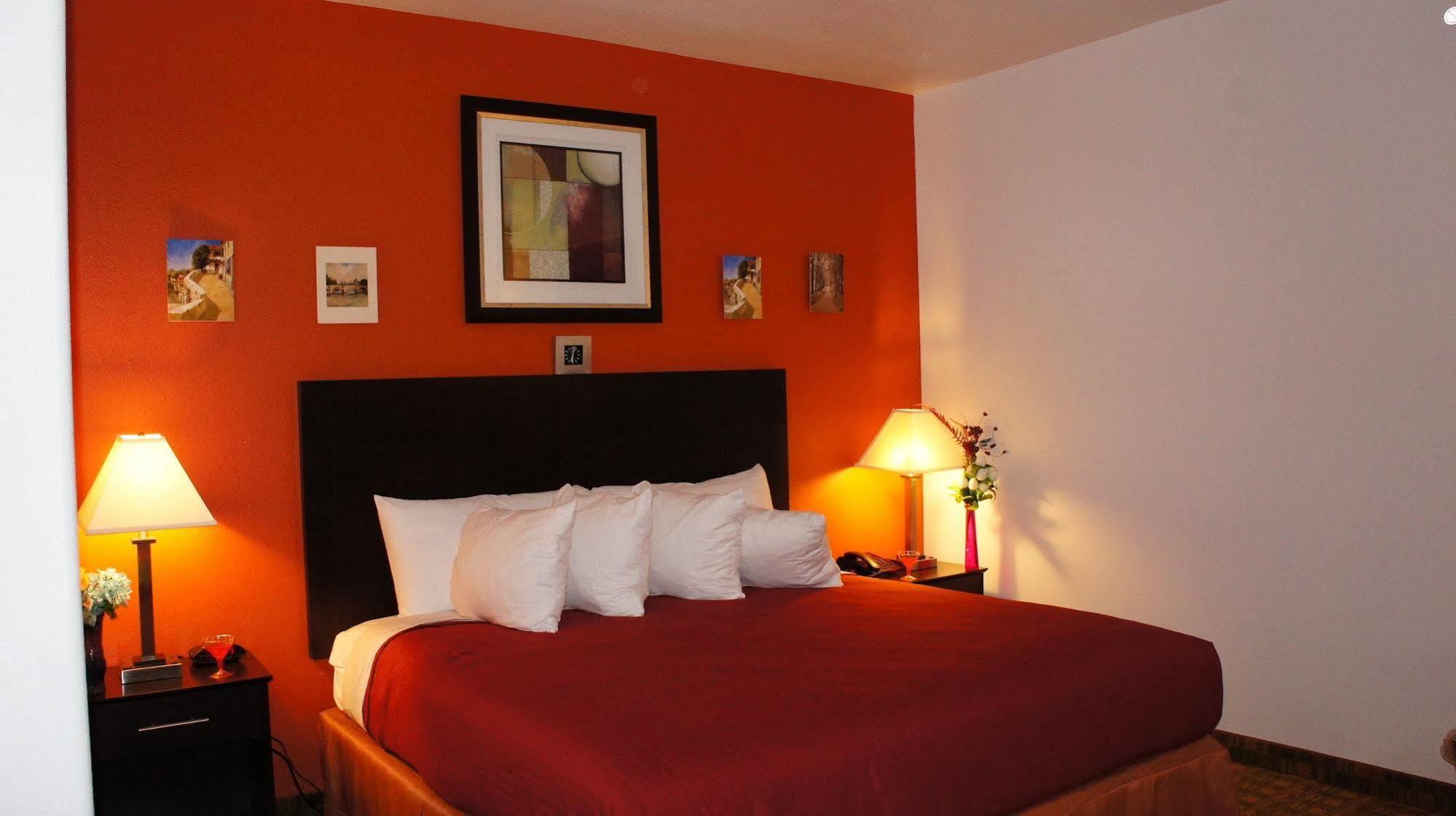Lux Inn And Suites Three Rivers Luaran gambar